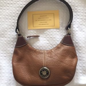 Dooney & Bourne Brown Leather Shoulder bag